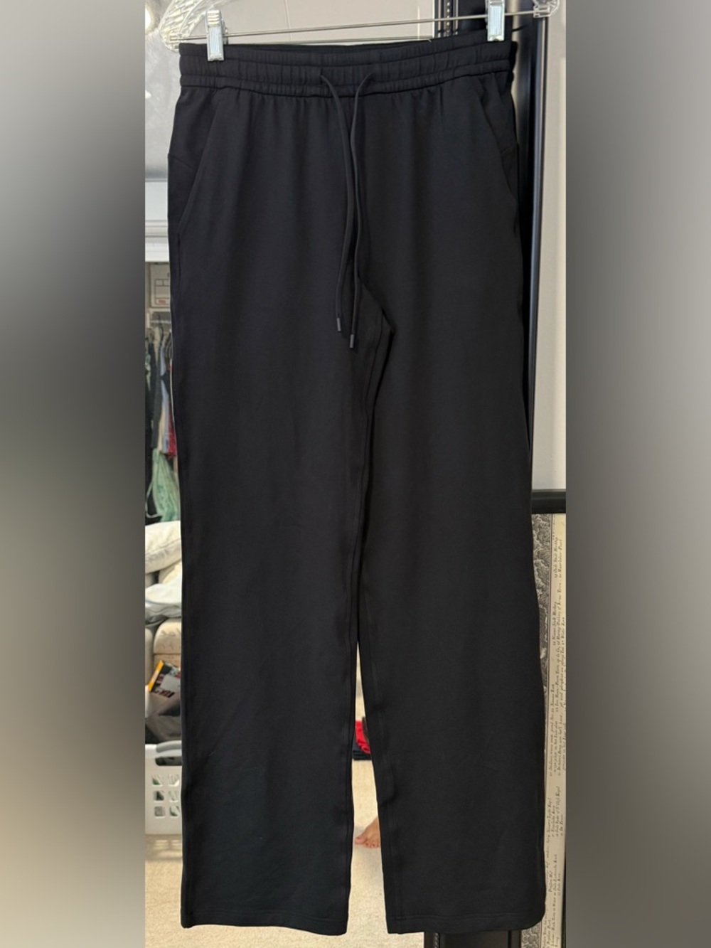 NWT Lululemon Soft Jersey Straight-Leg Mid Rise Pant Regular